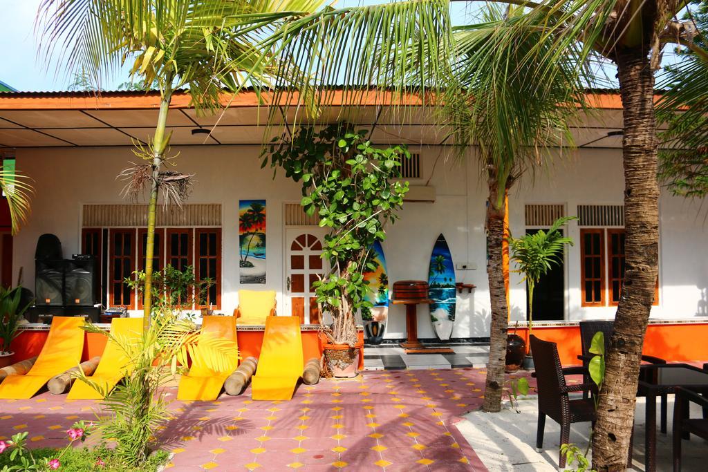 Natural Surf House Himmafushi Exterior photo