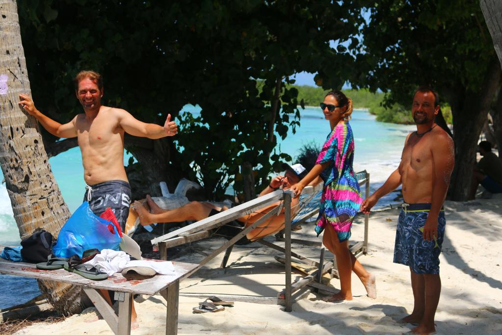 Natural Surf House Himmafushi Exterior photo