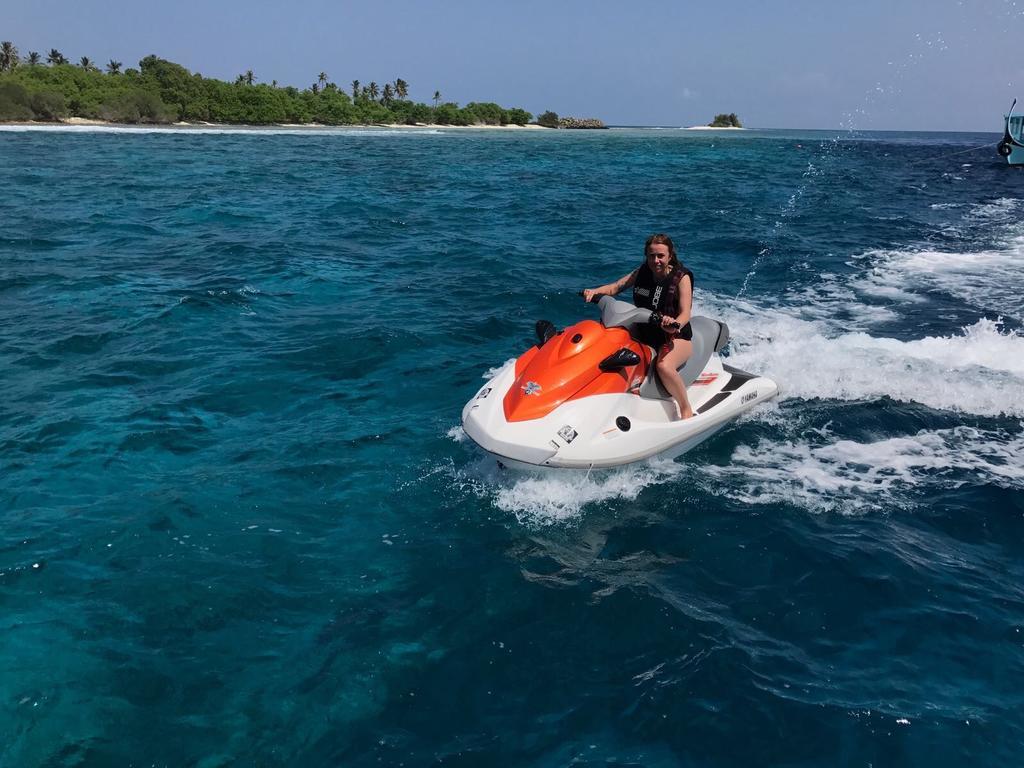 Natural Surf House Himmafushi Exterior photo